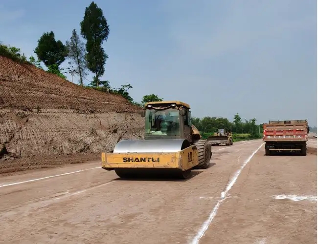 总口管理区道路施工